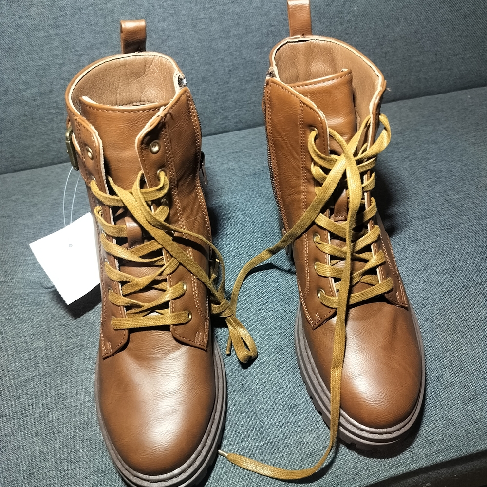 Rock & Candy Women’s Combat Boots Brown Size 7